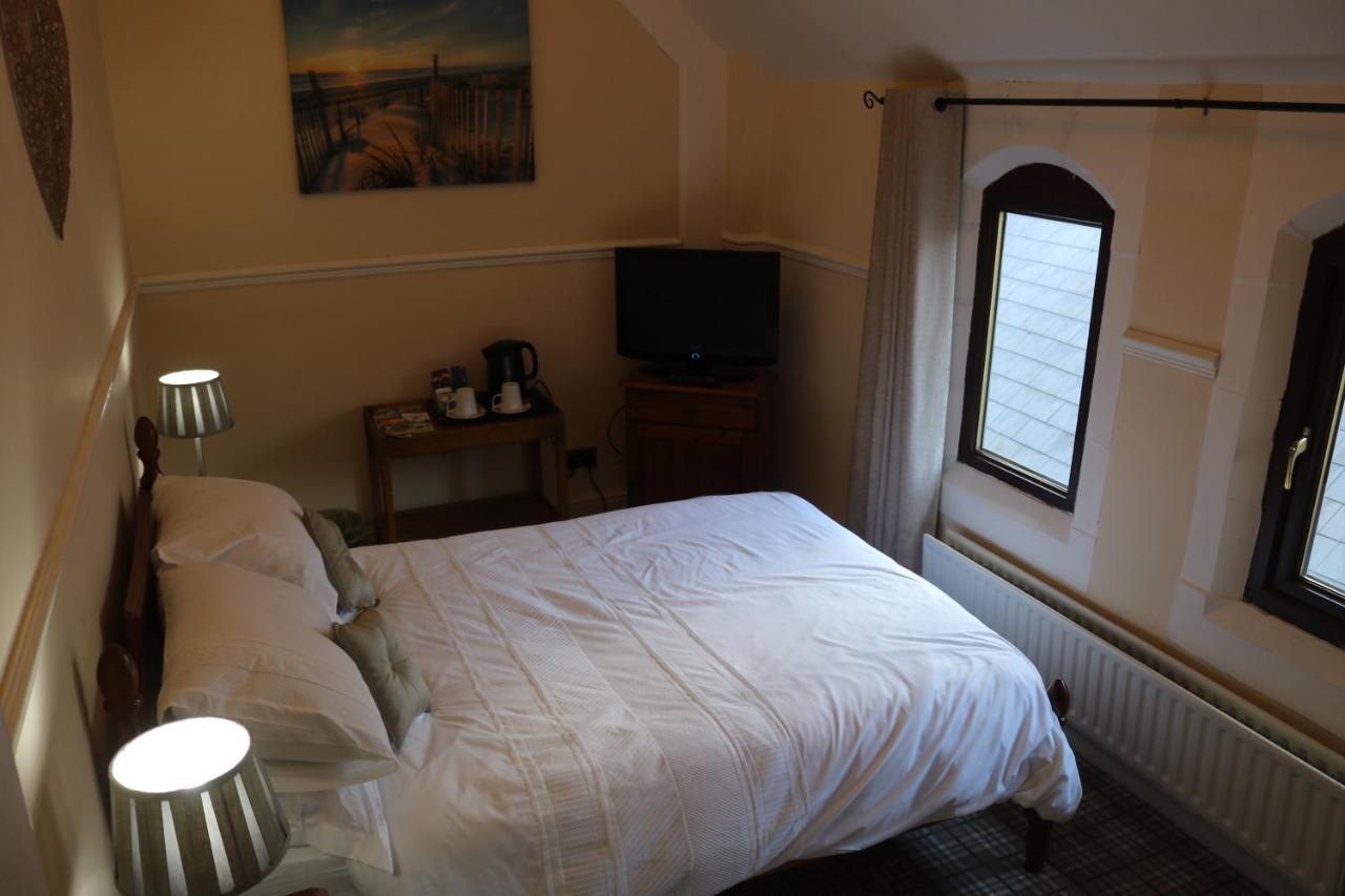 Victoria House Hotel Barrow-in-Furness Ngoại thất bức ảnh